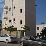 Anna Apartment *